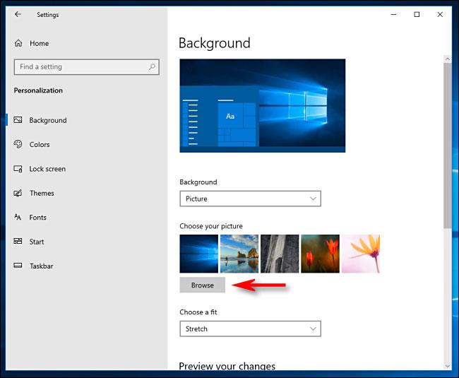 Var lagrar Windows 10 standardbakgrundsbilder?