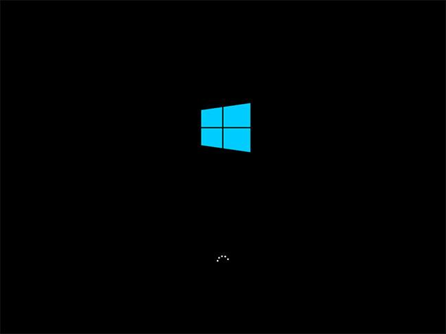 Kā nomainīt logotipu uz fotoattēlu, startējot sistēmu Windows 10