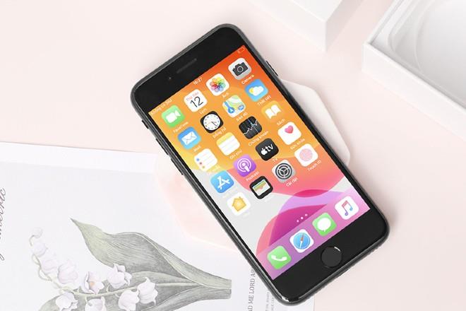 Πρέπει το iPhone SE 1, το iPhone SE 2 να αναβαθμιστούν σε iOS 15;