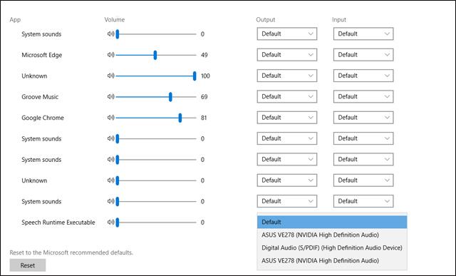 Jak používat sluchátka a externí reproduktory paralelně na Windows 10 April Update