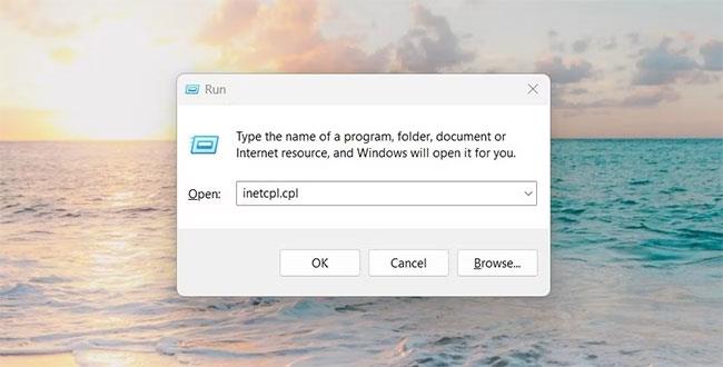 Slik åpner du Internett-alternativer i Windows 11