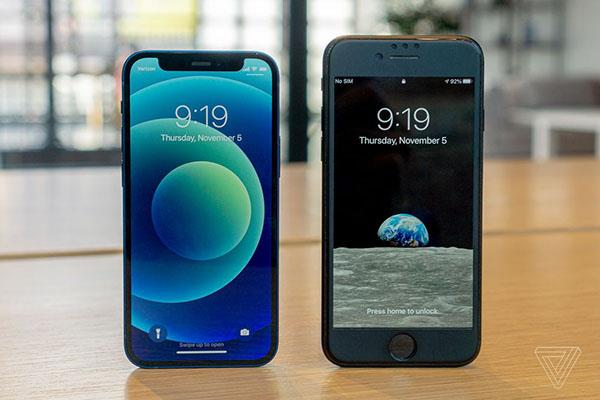 Salīdziniet iPhone 12 mini un iPhone 12 Pro Max izmērus
