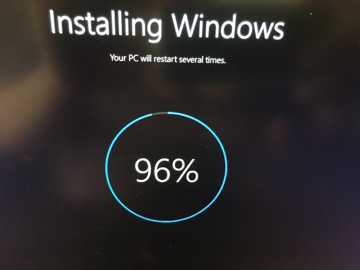 Endurstilla Windows 10 í upprunalegt ástand