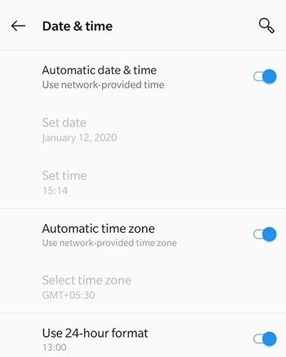 Sådan skifter du til 24-timers format på Android