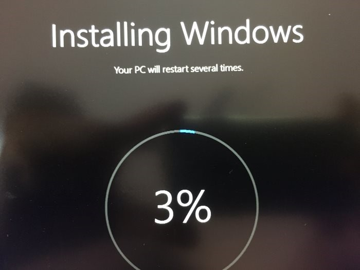 Palauta Windows 10 alkuperäiseen tilaan